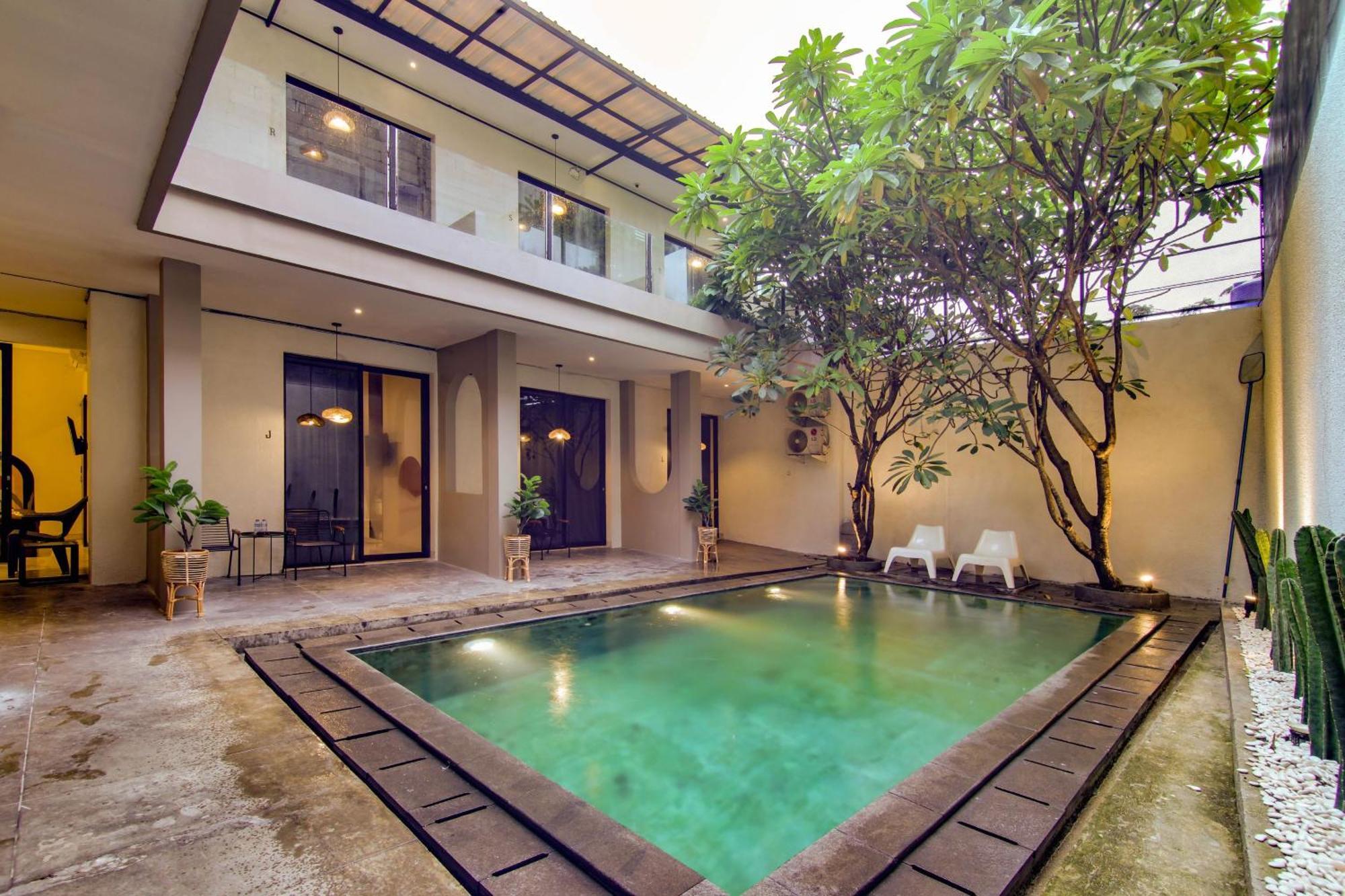 Escotel Casa De Luga Jakarta Eksteriør bilde